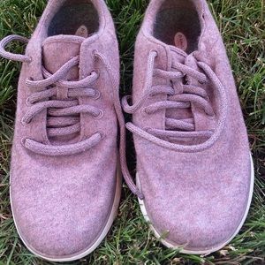 Woman’s dr scholls free step size w9 used sneakers